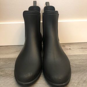 Aldo Black Ladies Ankle Rainboots